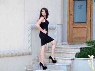 Ερωτική συνομιλία μέσω βίντεο PhoebeMoon