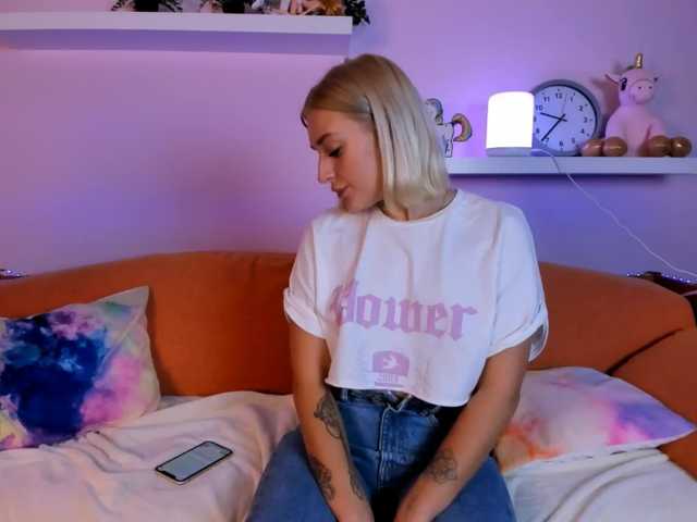 CUMSHOW AT GOAL - 4705