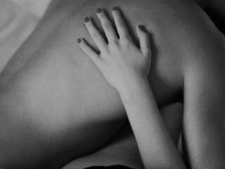 Ερωτική συνομιλία μέσω βίντεο picardiashot