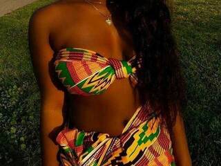 Ερωτική συνομιλία μέσω βίντεο Pinky4