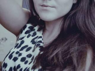 Ερωτική συνομιλία μέσω βίντεο pisyakira1