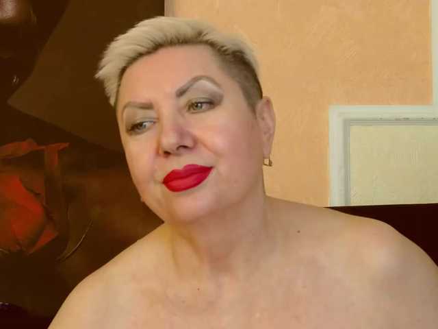 Φωτογραφίες PoshLadyx Gorgeous naked body 50 blow job 30 play with legs 30 caress the breast 30 caress the pussy 30 caress the ass 30 orgasm 100 anal 100 watch the camera and tease you 50!