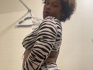 Ερωτική συνομιλία μέσω βίντεο prettynthick12
