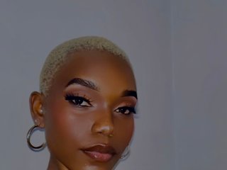 Ερωτική συνομιλία μέσω βίντεο prettyvee