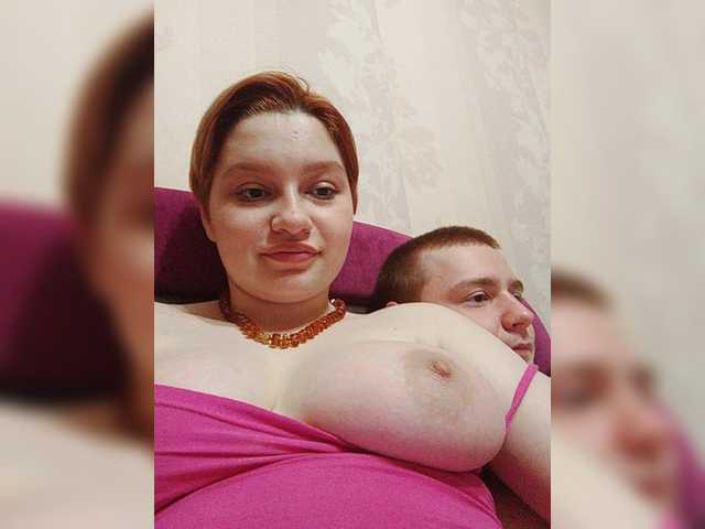 Εκπομπές οθόνης PussyKiti