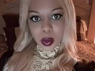 Ερωτική συνομιλία μέσω βίντεο QueenMorgan