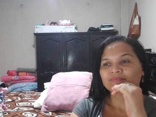 Εκπομπές οθόνης QueenNight