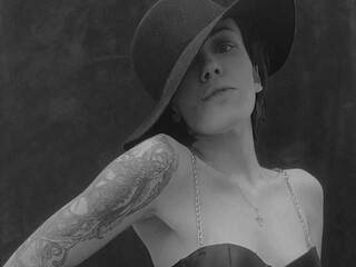 Ερωτική συνομιλία μέσω βίντεο QueenOfFetish