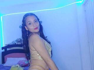 Ερωτική συνομιλία μέσω βίντεο queensaritaf