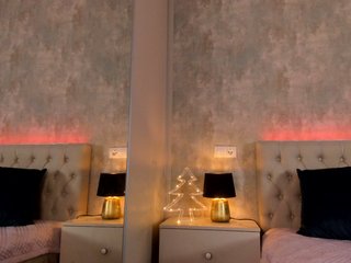 Ερωτική συνομιλία μέσω βίντεο Raisa1gee