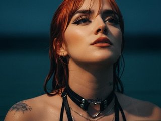 Ερωτική συνομιλία μέσω βίντεο RavynRouge