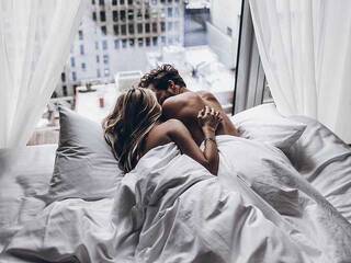 Ερωτική συνομιλία μέσω βίντεο RAWandREALaf