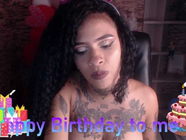 Φωτογραφίες RaychelLennox ebonylatinabig assbig boobs ebony, young, hairysohw squirt for 1000 tkns