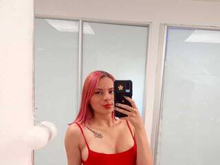 Ερωτική συνομιλία μέσω βίντεο Rayveen