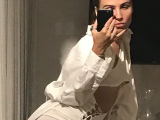 Ερωτική συνομιλία μέσω βίντεο REALMEANTINA