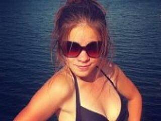 Ερωτική συνομιλία μέσω βίντεο rebekared