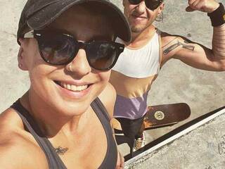 Ερωτική συνομιλία μέσω βίντεο Rebel4life