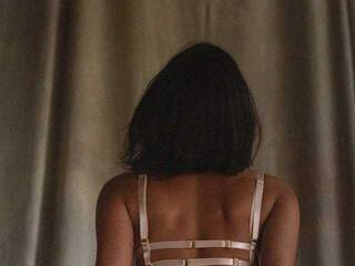 Ερωτική συνομιλία μέσω βίντεο RedDevilBaby