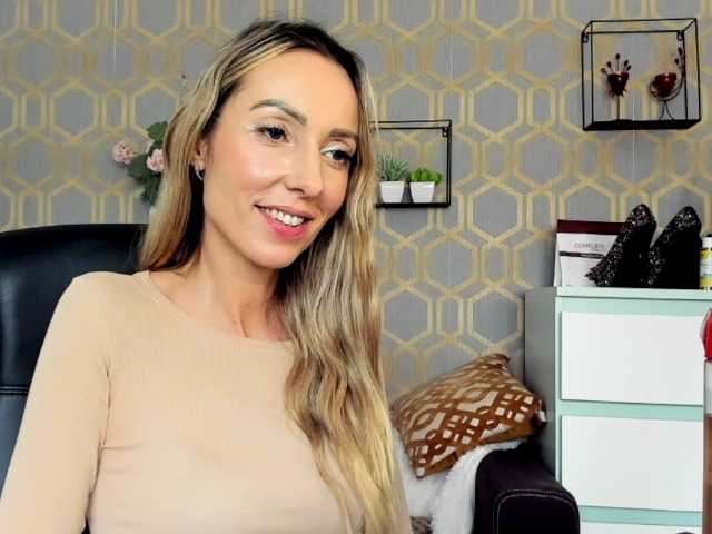 Εκπομπές οθόνης rikaBlondine