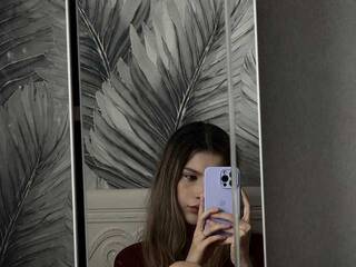 Ερωτική συνομιλία μέσω βίντεο MysticalLola