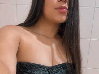 Ερωτική συνομιλία μέσω βίντεο rousebennett