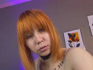 Ερωτική συνομιλία μέσω βίντεο RoyAngela