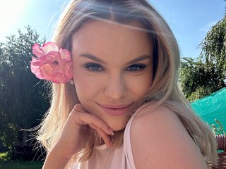 Ερωτική συνομιλία μέσω βίντεο SadieCute