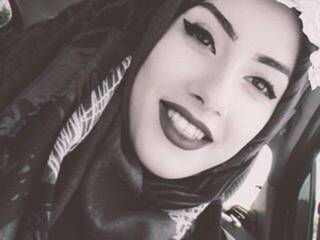 Ερωτική συνομιλία μέσω βίντεο SahaDaian