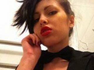 Ερωτική συνομιλία μέσω βίντεο saharosa