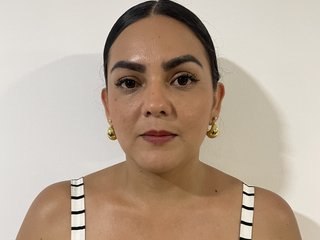 Ερωτική συνομιλία μέσω βίντεο salome-fox10