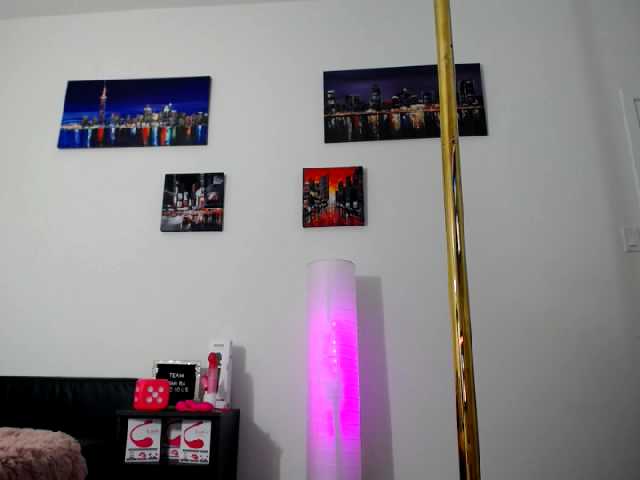 Εκπομπές οθόνης SamiraLicious