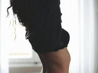 Ερωτική συνομιλία μέσω βίντεο SammerWhite