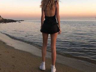 Ερωτική συνομιλία μέσω βίντεο sandahot