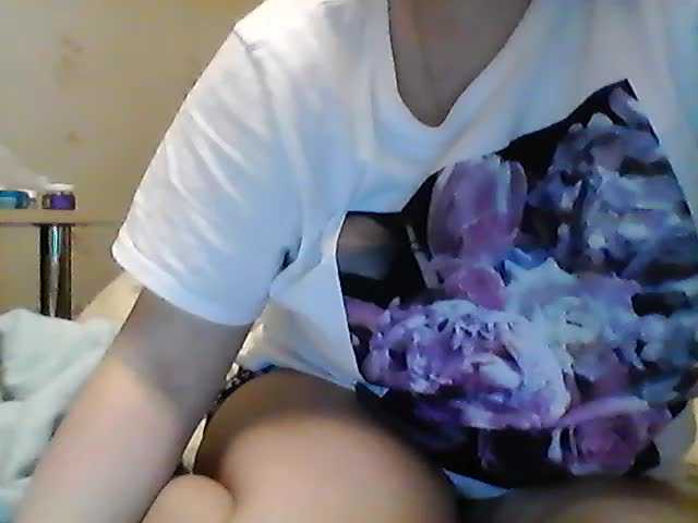 Εκπομπές οθόνης -CherryKiss-