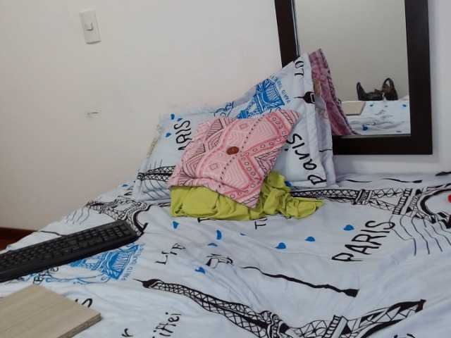 Εκπομπές οθόνης Sara1Sofia22