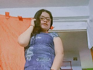 Ερωτική συνομιλία μέσω βίντεο SaraaTompson