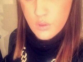 Ερωτική συνομιλία μέσω βίντεο Sarahlou