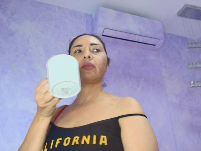 Εκπομπές οθόνης SarahMiilers-