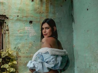 Ερωτική συνομιλία μέσω βίντεο sarahyates