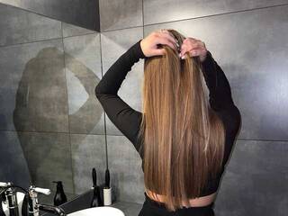 Ερωτική συνομιλία μέσω βίντεο Sashaa-S