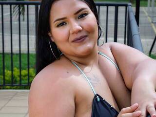 Ερωτική συνομιλία μέσω βίντεο Sashira