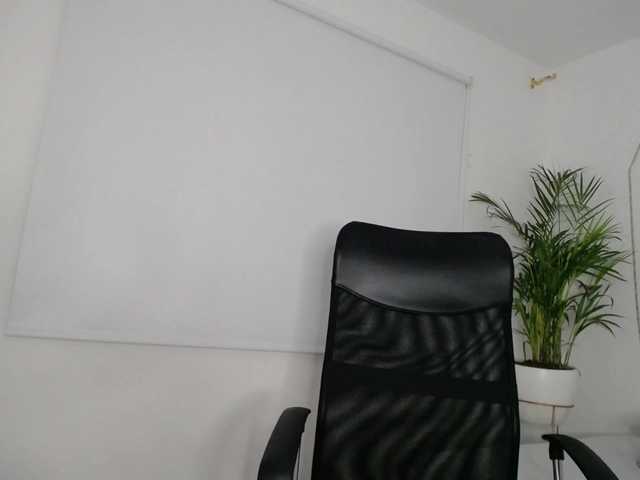 Εκπομπές οθόνης Scarlet72