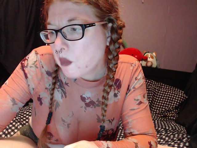Εκπομπές οθόνης ScarlettJade