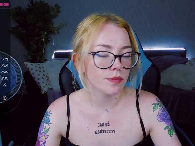 Φωτογραφίες Sedwunder @remain before stripshow lovense from 2 tk | tits 48 | blowjob 142 | striptease 148 | dildo in pussy 389