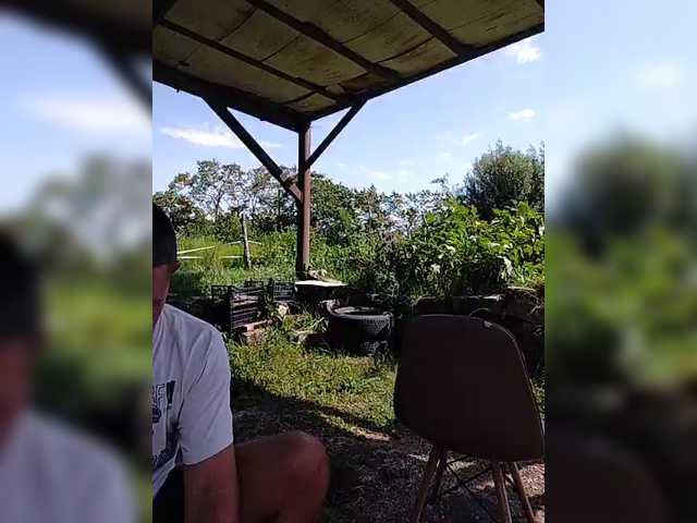 Εκπομπές οθόνης KissMyAss