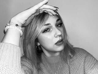 Ερωτική συνομιλία μέσω βίντεο selenaxLOVE