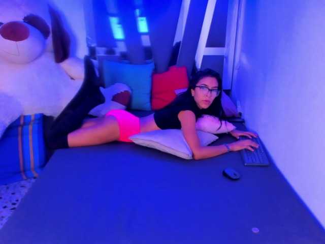 Εκπομπές οθόνης SelinneFoxx
