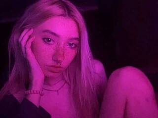 Ερωτική συνομιλία μέσω βίντεο seramega2