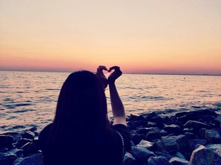 Ερωτική συνομιλία μέσω βίντεο Serennna