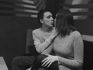 Ερωτική συνομιλία μέσω βίντεο Sex-Dealers